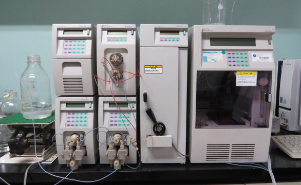 액체크로마토그래피 1 (HPLC-UV, RI, FL)