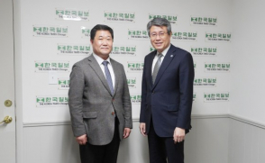 [동정] 김성익 총장·오덕신 부총장, 美 시카고 한국일보 방문