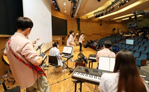 [사진2] 신앙콘서트 - 경배와 찬양