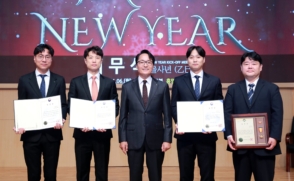 교직원 4명, 교육부장관 및 노원구청장 표창 받아