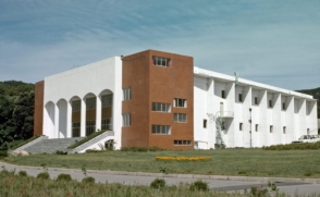 [삼육 120년 : 공간의 기억] ② 삼육동의 심장 '선교70주년기념관(대강당)'